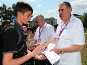 Lekkoatleci na Pikniku Olimpijskim(fot Marek Biczyk) obrazek 2