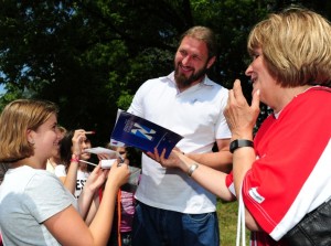 Lekkoatleci na Pikniku Olimpijskim(fot Marek Biczyk) obrazek 20